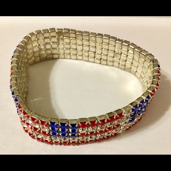 Jewelry - Rhinestone Flag